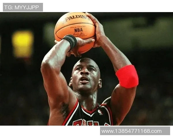 篮球足球双栖球星：跨界体育之路的传奇人物与他们的辉煌成就